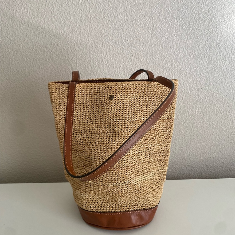 HELEN KAMINSKI MADAGASKEN RAFFIA BUCKET LEATHER TOTE BAG
